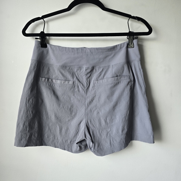 Athleta Women's Gray Shorts 6 - Picture 11 of 13